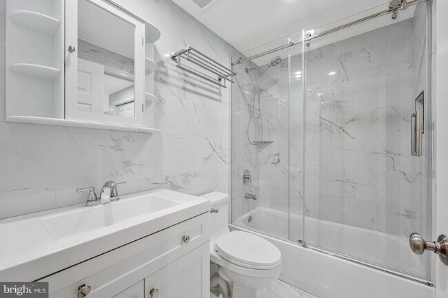 Building Photo - 1594 Poplar Grove Dr