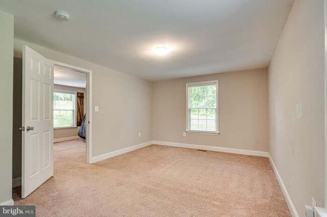 Building Photo - 3757 Hunting Creek Rd