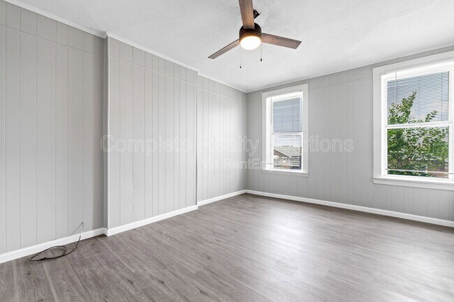 Building Photo - 4222 S 38th St