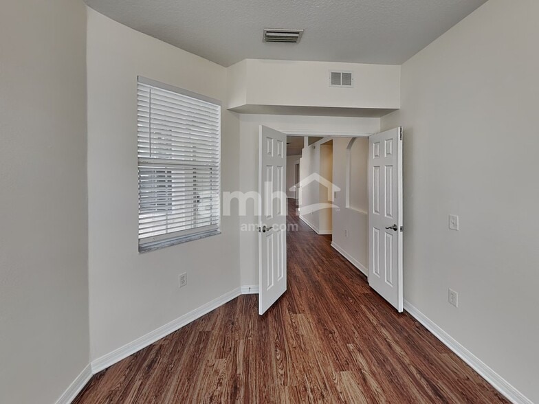 Building Photo - 14305 Gnatcatcher Terrace