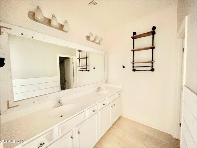 Building Photo - 17747 W Banff Ln