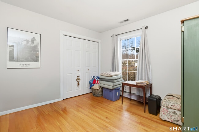 Building Photo - 4 Chatfield St