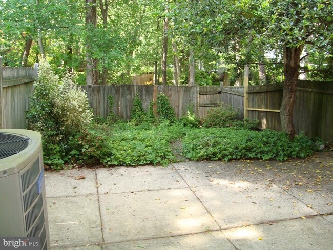 Building Photo - 7813 Heatherton Ln