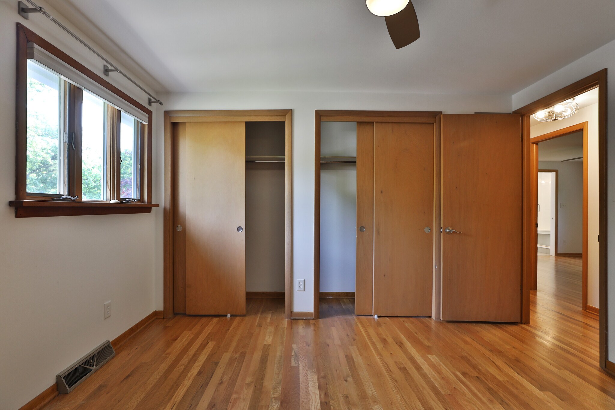 Building Photo - 270 Bryant Ave