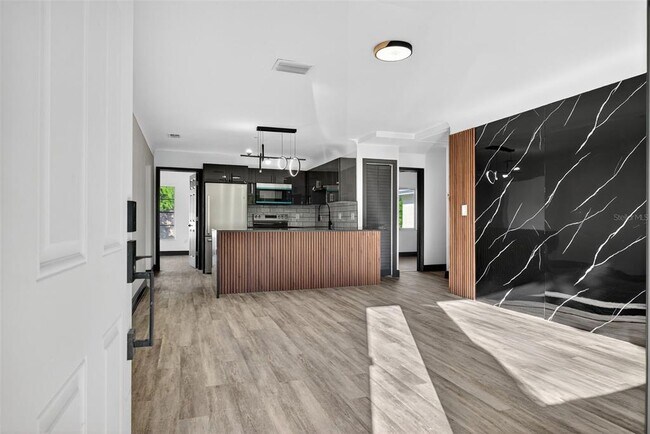 Building Photo - 2401 42nd St S