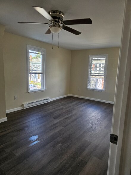 Building Photo - 116 E Liberty St