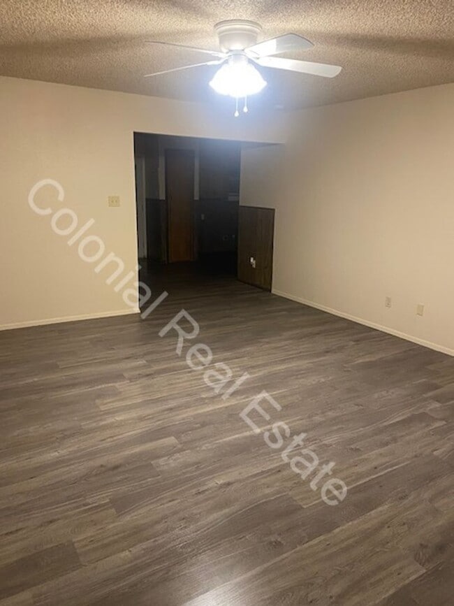 Building Photo - Cozy 3 Bedroom 2 Bath home