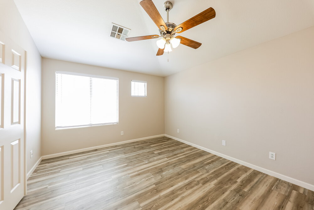 Building Photo - 14252 W Cora Ln