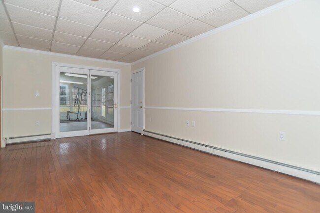Building Photo - 346 Thornridge Dr