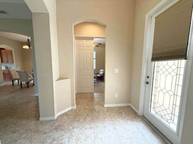 Building Photo - "Unfurnished Home on Golf Course in Hudson, FL - Spacious 1,853 Sq Ft Haven!"