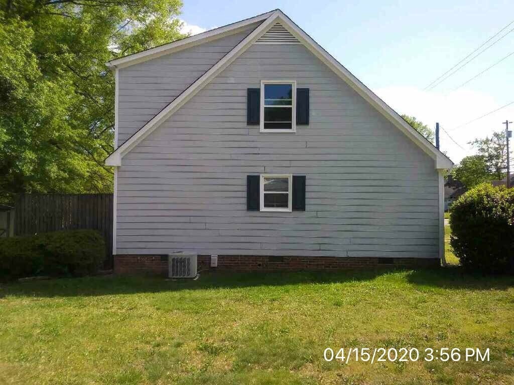 Building Photo - 204 S Saint John St