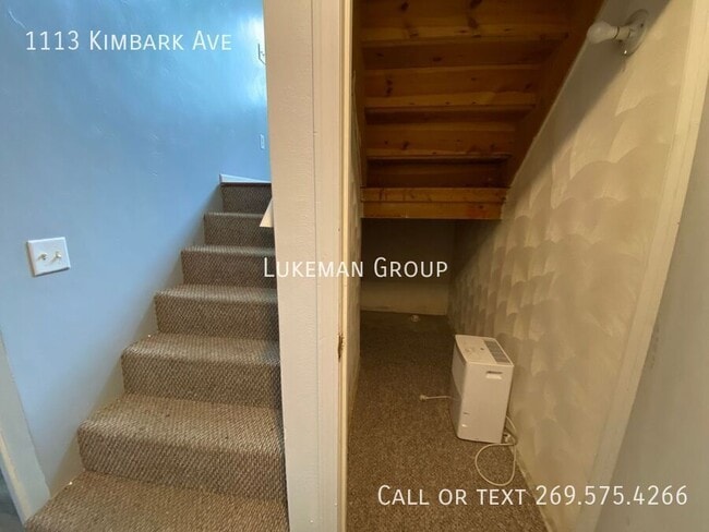 Building Photo - 1113 Kimbark Ave