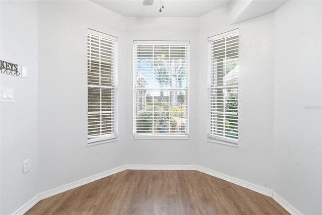 Building Photo - 2201 Coach House Blvd