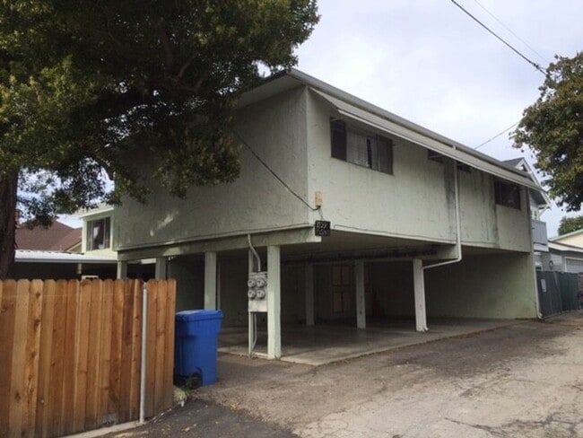Building Photo - 1109 Pismo St