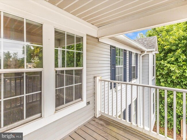 Building Photo - 615 Himes Ave