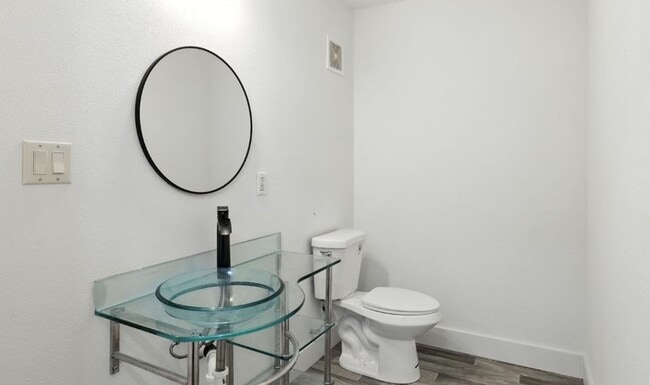 Building Photo - East Renton near Lake Kathleen MIL home - ...