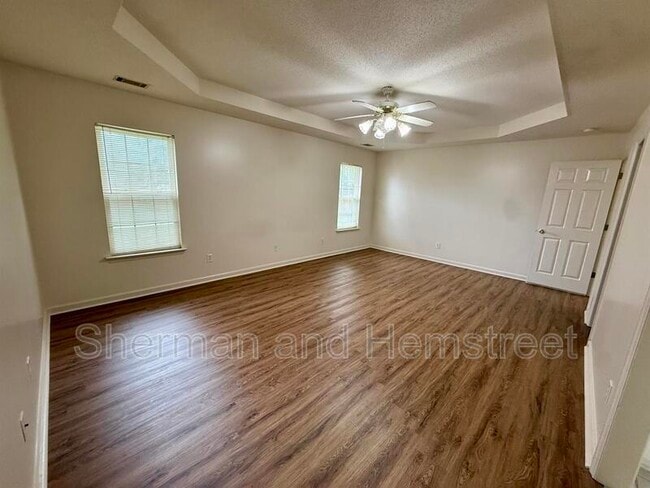 Building Photo - 3026 Manchester Dr