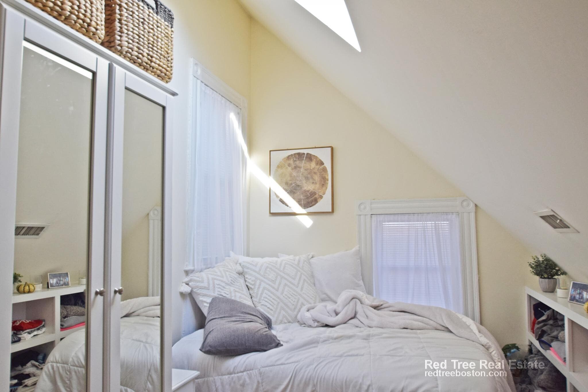 Building Photo - 48 Ashford St