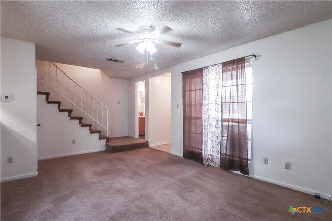 Building Photo - 1105 Covey Ln