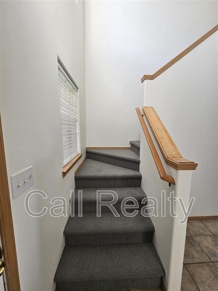 Building Photo - 1021 Malvern St