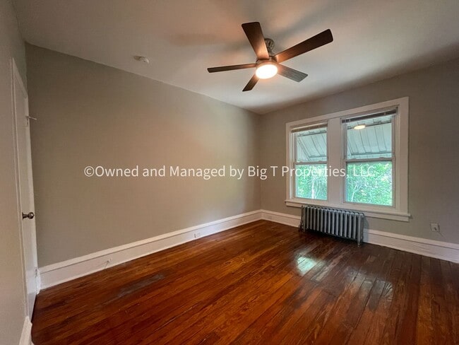 Building Photo - Refurbished TH in Wilmington, DE