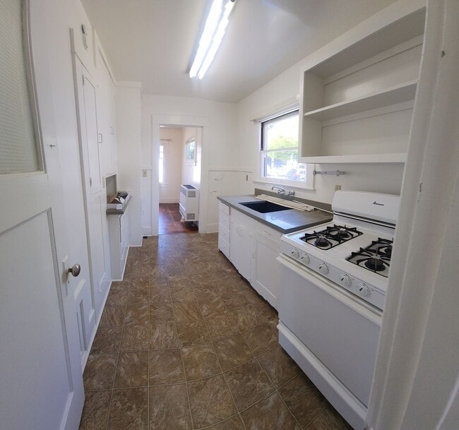 Building Photo - 3 Homes on 1 Lot! 7 Bedroom 4 bath home close to POLY off of Grand Avenue Entrance!!!!