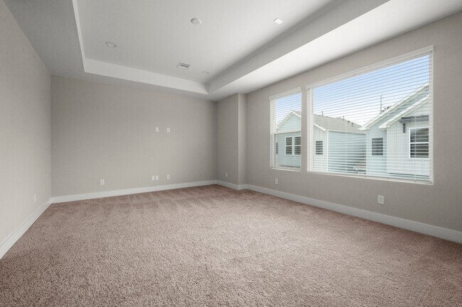 Building Photo - 8114 Esther Acres Ln