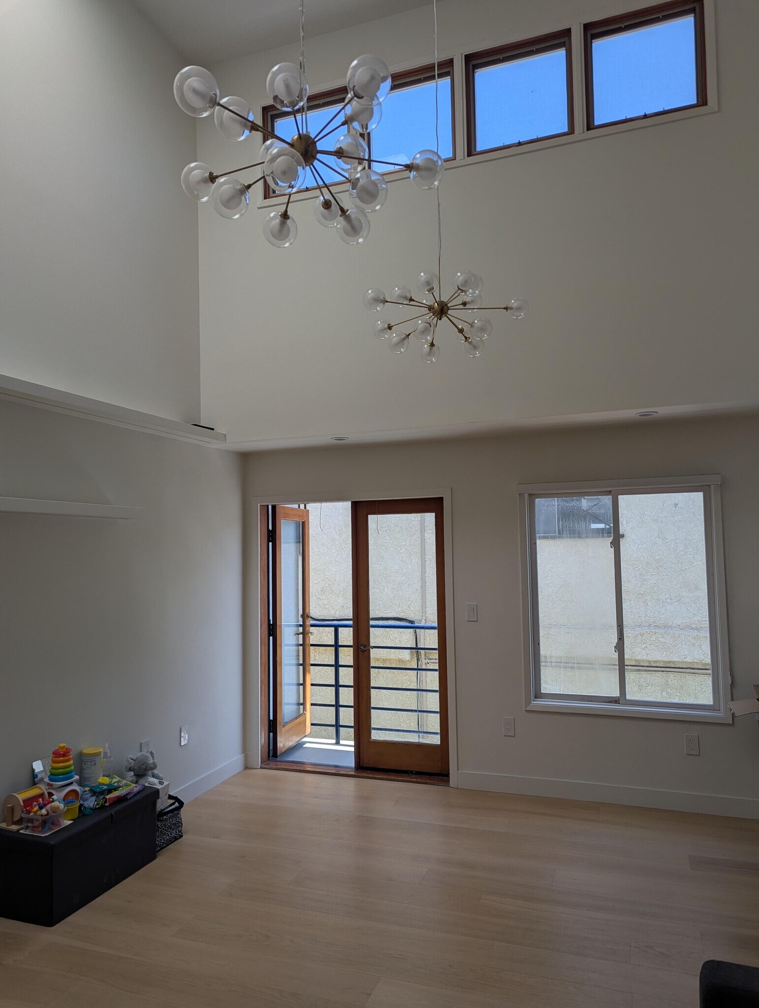 Family Room - 2503 28th St