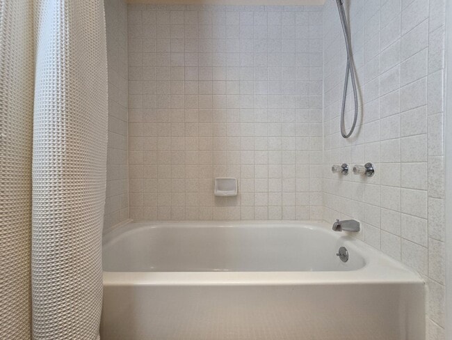 Building Photo - 3509 Pueblo Dr