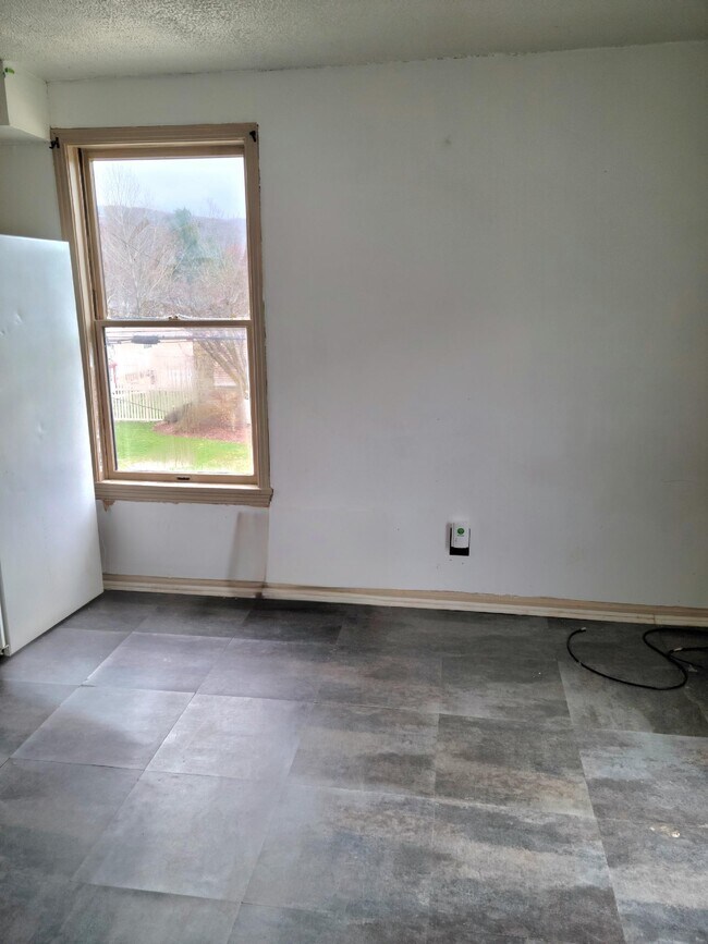 Building Photo - 1326 S Pittsburgh St