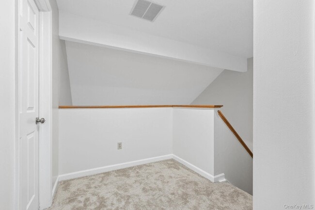 Building Photo - 104 Sparrow Ridge Rd