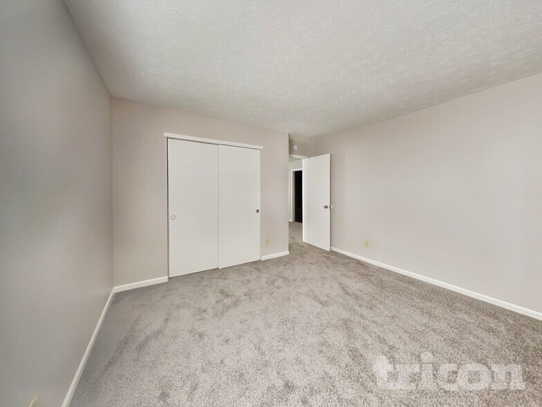 Building Photo - 6756 W Stanhope Dr