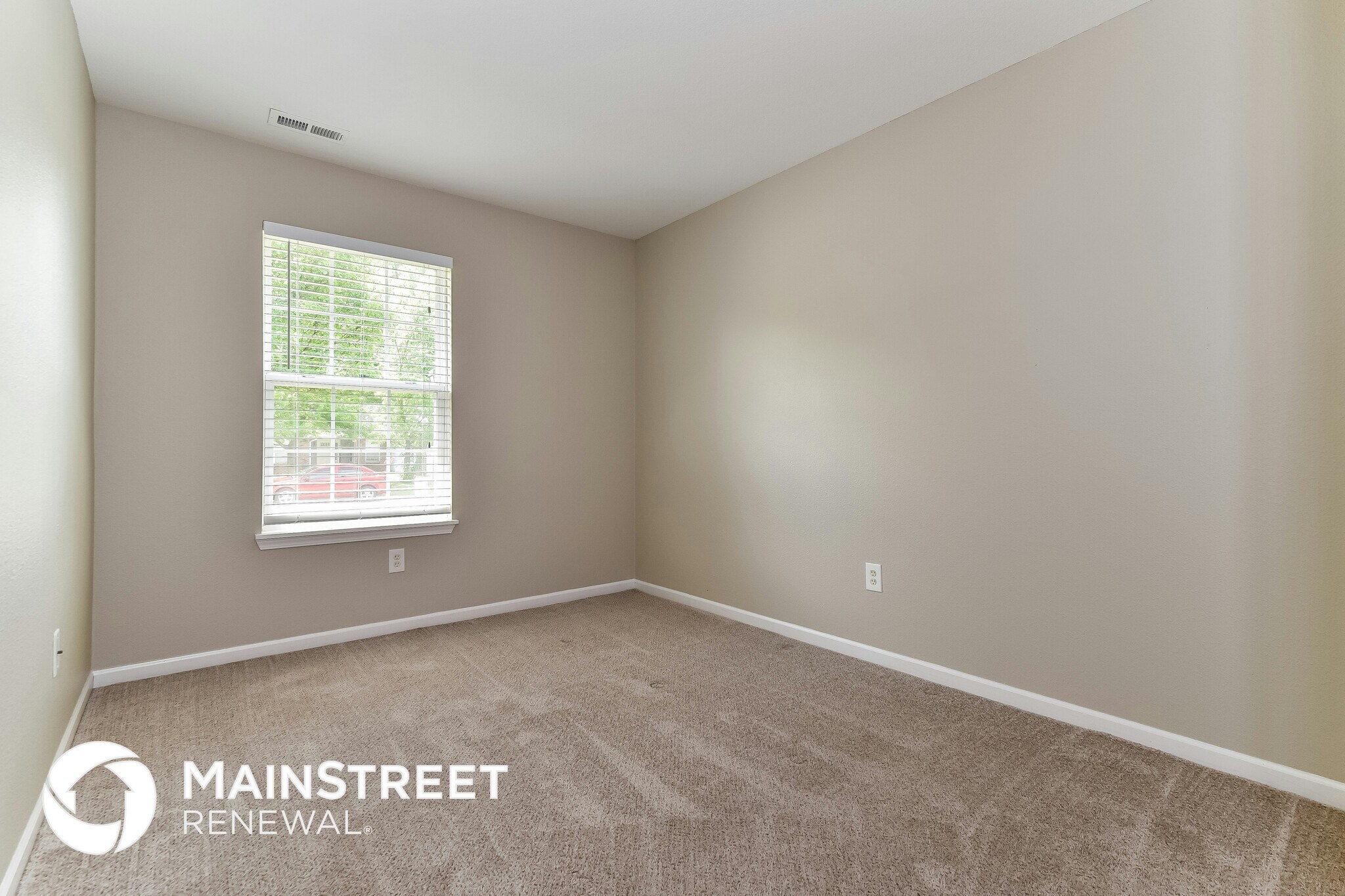 Building Photo - 1942 Mare Ave