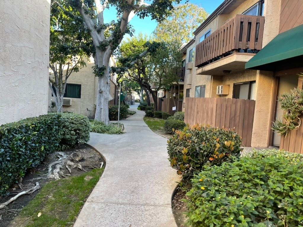 Building Photo - 17900 Sherman Way