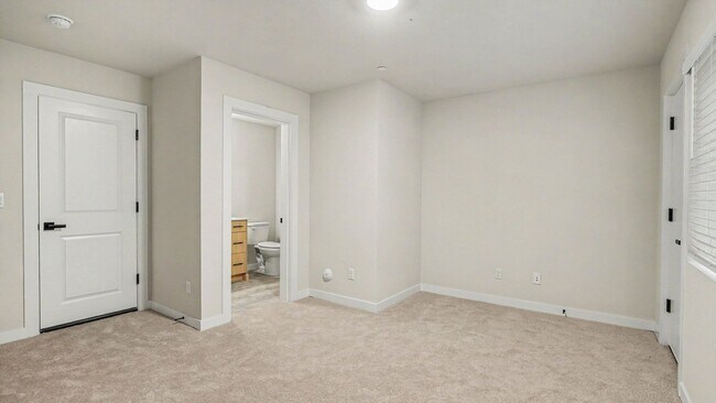 Building Photo - Brand-New Townhome at Cathcart Crossing – Modern Living in a Prime Snohomish Location - Move in R...