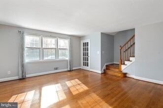 Building Photo - 1618 Myamby Rd