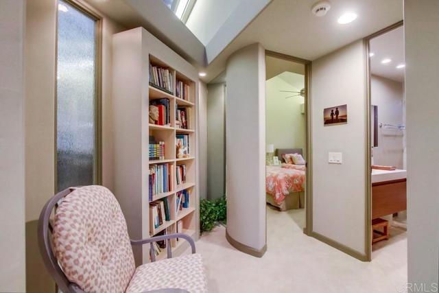 Building Photo - 1402 Rancho Serena