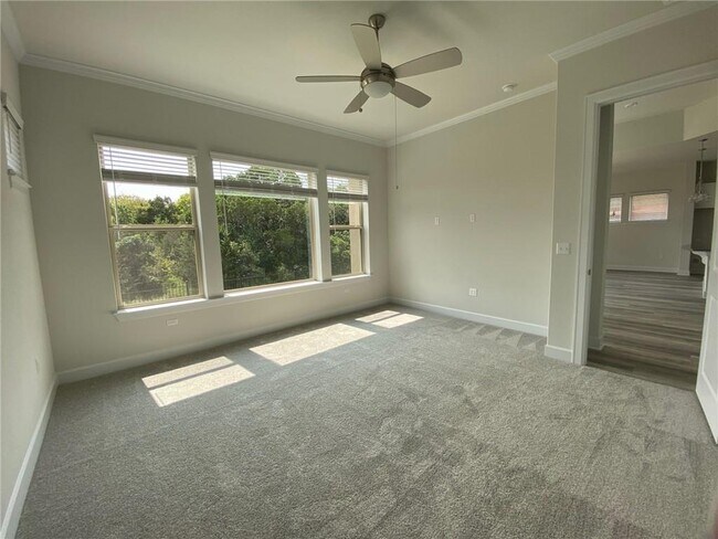 Building Photo - 5820 Harper Park Dr