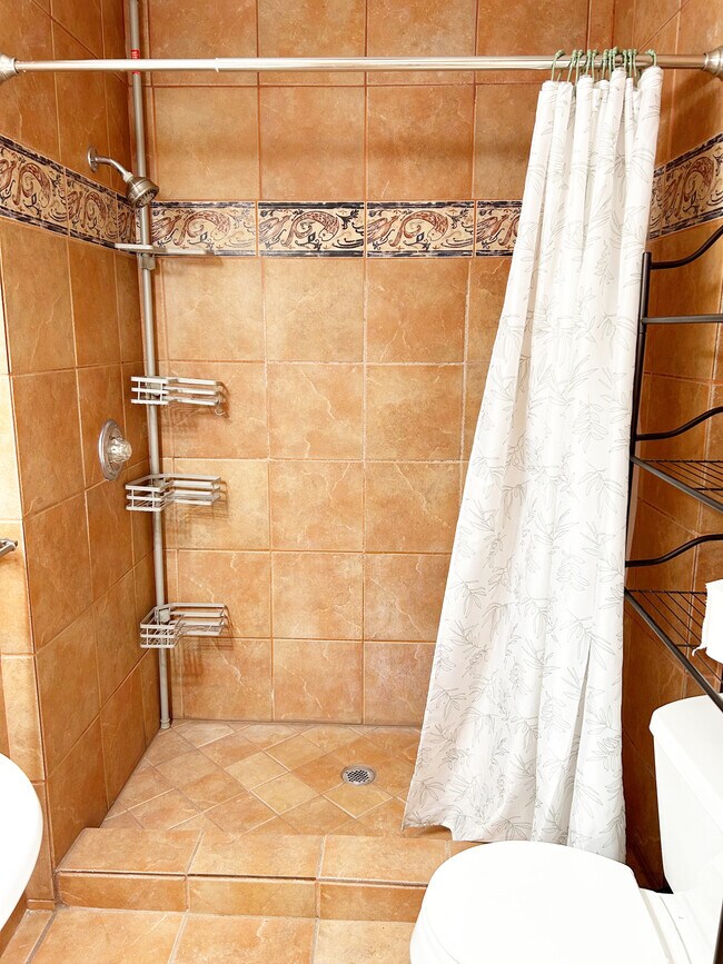 Building Photo - 54865 Avenida Vallejo