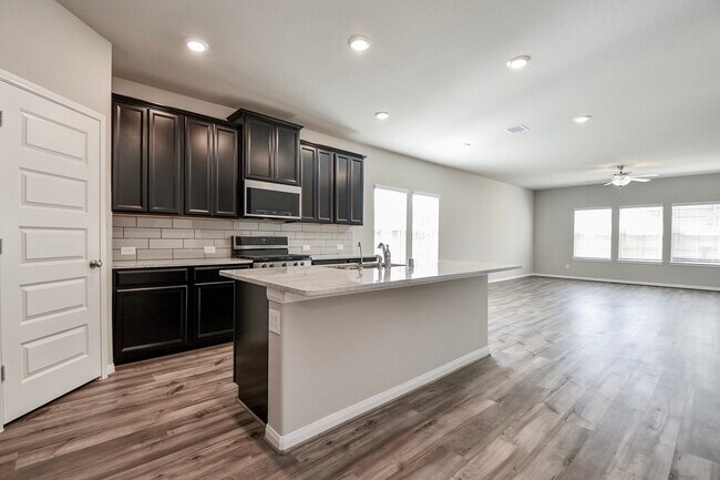 Building Photo - 21703 Reserve Ranch Trl