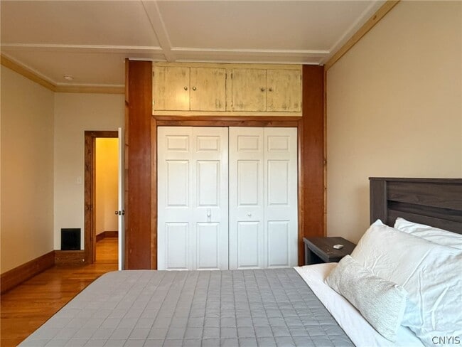 Building Photo - 1017 White Pl