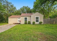 Building Photo - 1003 Pecan Ave