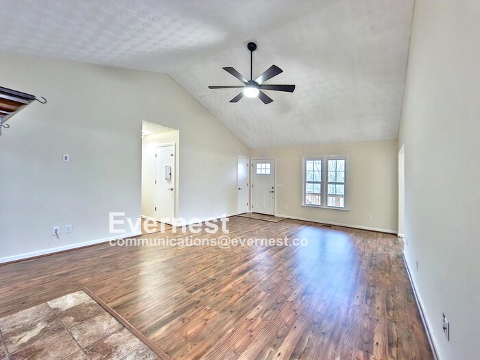 Building Photo - 2047 Arbor Forest Dr SW