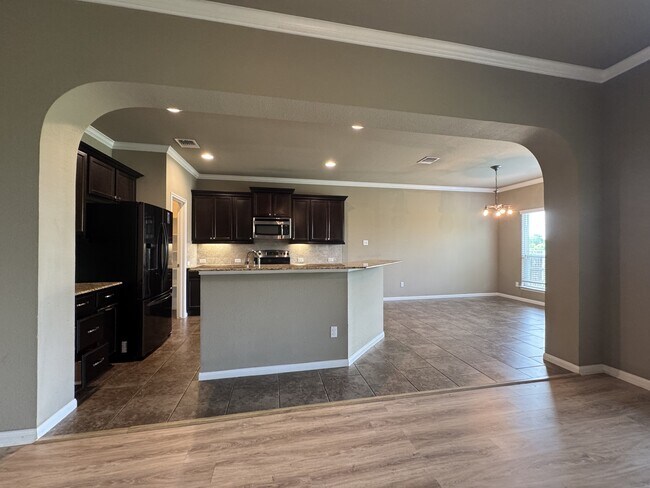 Building Photo - 502 Westchester Ct