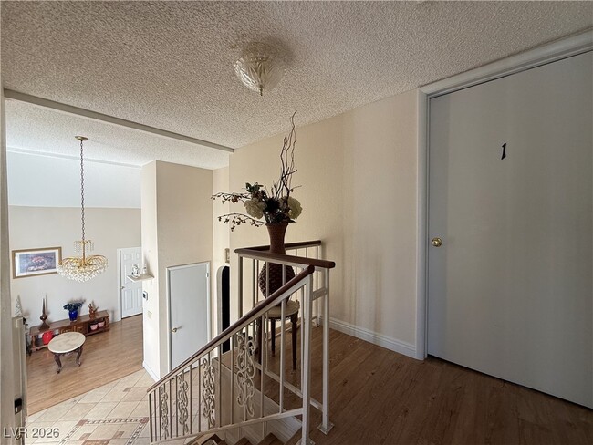 Building Photo - 4421 Fernbrook Rd