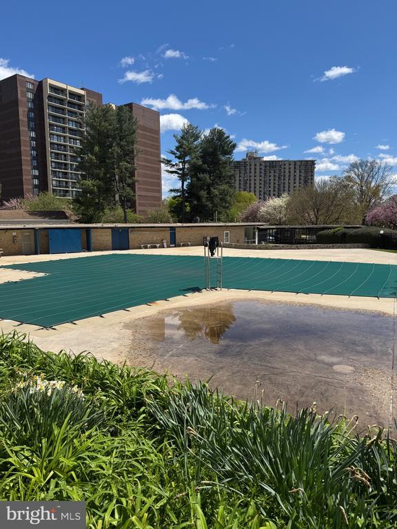 Building Photo - 7553 Spring Lake Dr