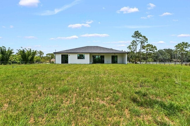 Building Photo - 14826 89th Pl N