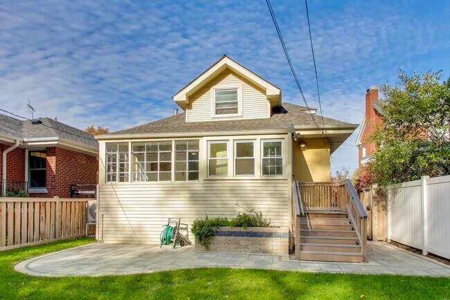 Building Photo - 1020 Harvard Terrace