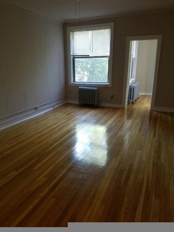 Building Photo - 1362 W Estes Ave