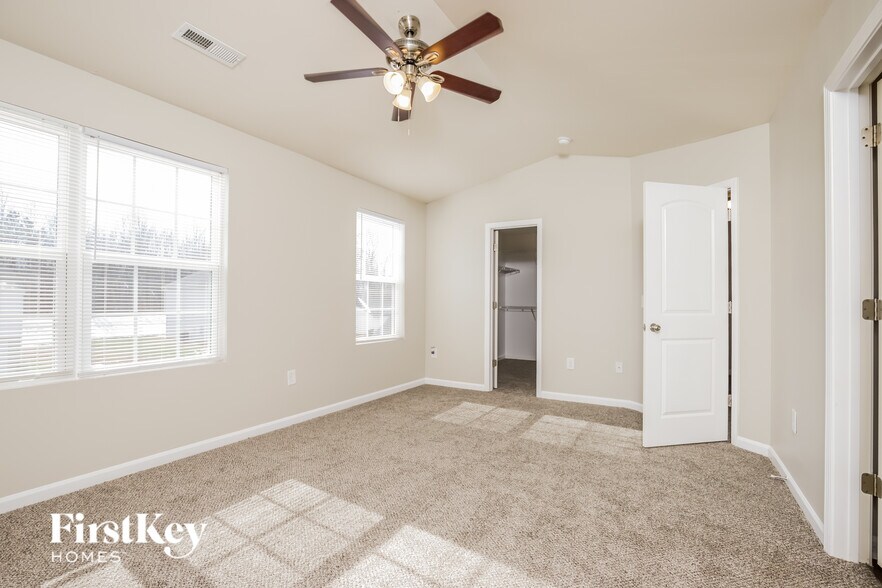 Building Photo - 178 Creekstone Ct